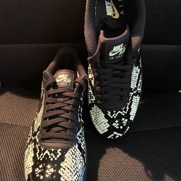 Air Force 1 Foamposite Pro Cup Snakeskin Edition AJ3664-300